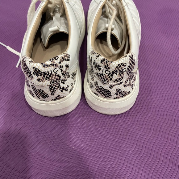 Vionic Simasa White  Leather Lace Up Orthotic Support Sneaker Size US 9.5 - Picture 3 of 7